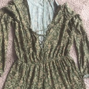 💚Cottage core vibe romper with string tie front💚